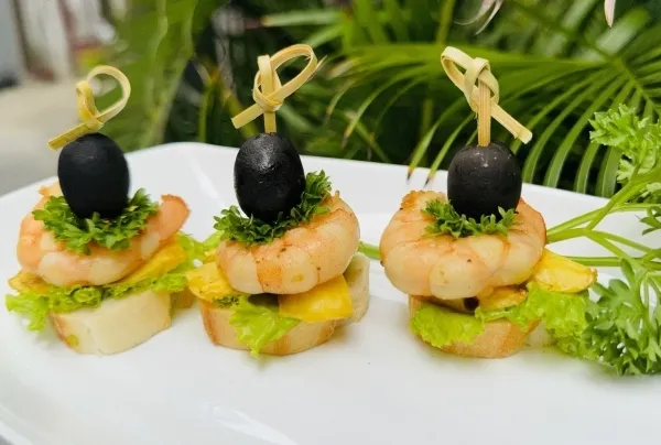 Canape Shrimp Bread Olive 