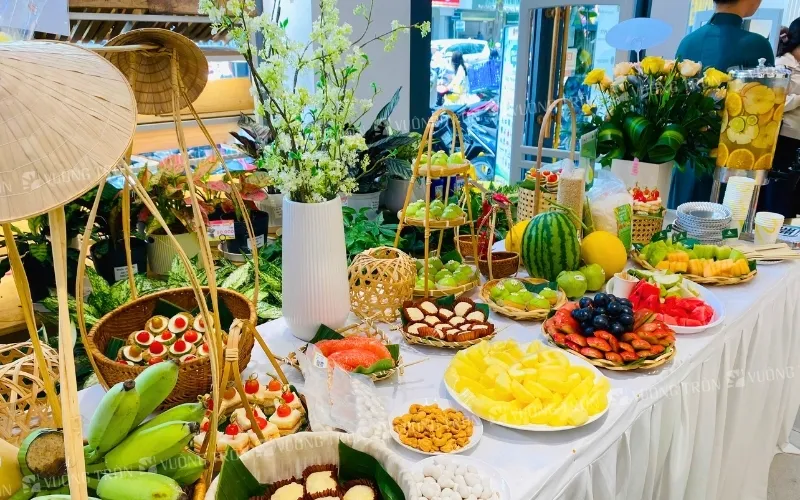xe kem và bàn tiệc teabreak tại gian hàng triển lãm là hai công cụ đơn giản nhưng có khả năng kích hoạt trải nghiệm cảm xúc sâu sắc