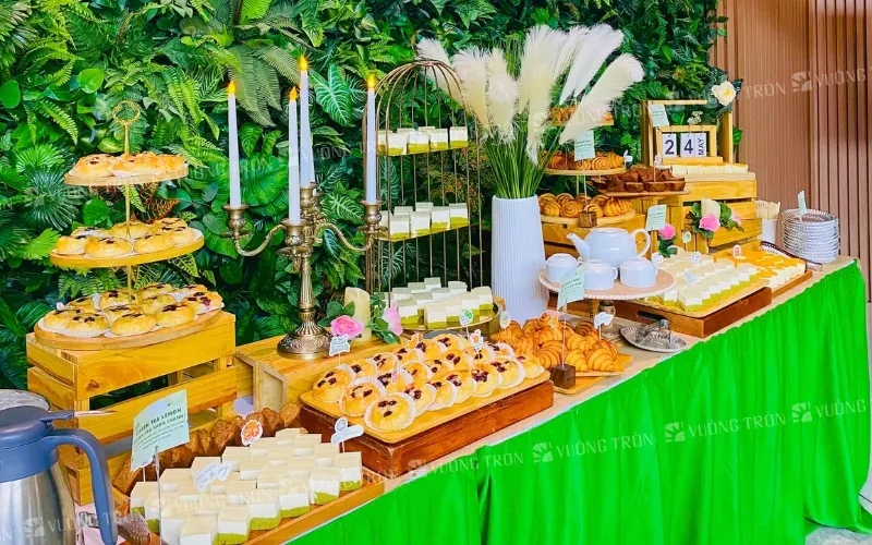 các thương hiệu thông minh thường đầu tư giải pháp teabreak trọn gói tại booth, không chỉ vì tính thẩm mỹ mà còn để kích hoạt hiệu ứng lan truyền mạnh mẽ sau sự kiện.