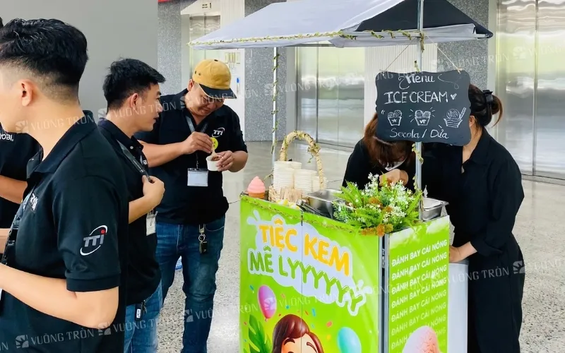 Xe kem di động kích thước nhỏ gọn chính là giải pháp lý tưởng cho booth sản phẩm mới.