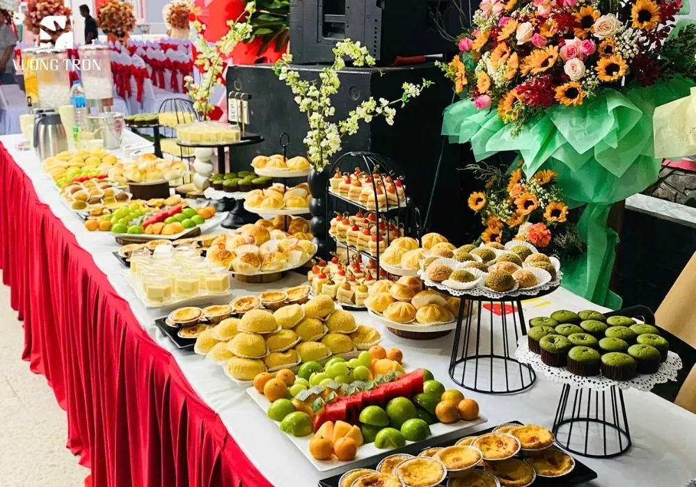 Toàn cảnh tiệc khai trương chuyên nghiệp, không gian tiệc khai trương hoành tráng