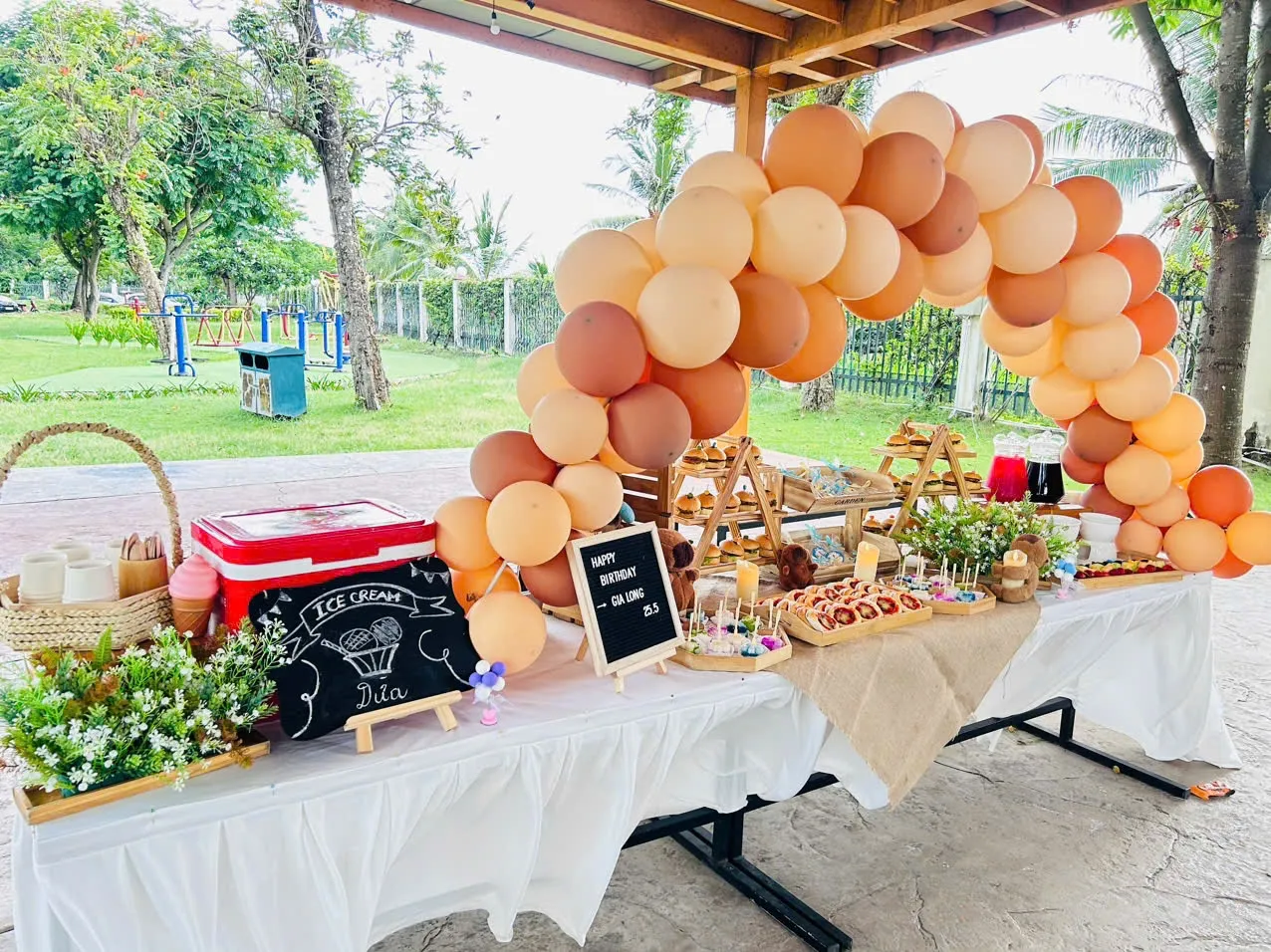 Bàn tiệc teabreak lưu giữ kỷ niệm